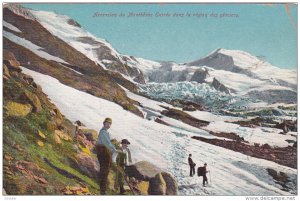 Ascension di MONTBLANC, Haute Savoie, France; Entree dans la region des glaci...