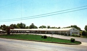 1950s CHAMBERSBURG PA CARSON'S MOTEL US RT 30 CUMBERLAND VALLEY POSTCARD P1060