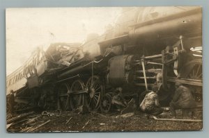 TRAIN WRECK ANTIQUE REAL PHOTO POSTCARD RPPC railway railroad accident