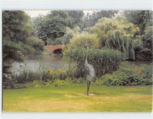 B-145215 Buckingham Palace Garden Party Gardens Nature Scene