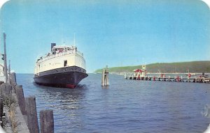 Port Jefferson, ferry Long Island, New York NY