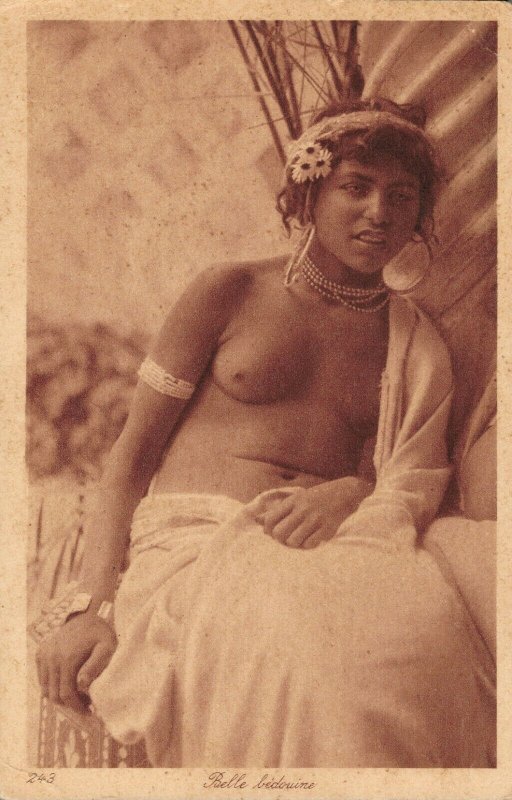 Africa Egypt Topless Woman 03.74