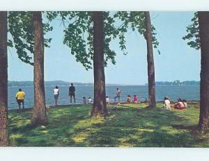 Unused Pre-1980 PEOPLE AT THE LAKE Rochester New York NY F3282