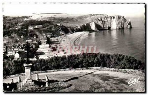 Postcard Modern Etretat General View from the Cliff d & # 39Aval