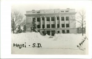 Vtg Postcard RPPC - Hayti, SD Court House Building South Dakota Unused Q16