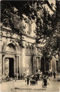 CPA DRAGUIGNAN - La Cathedrale (275734)