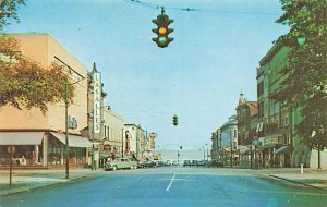 Sandusky OH Columbus Ave. Lasalle's Store Traffic Light Postcard