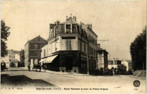 CPA St-CYR-École - Route Nationale et route de PLAISIR-Grignon (102433)