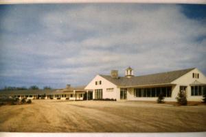 Unused 1950's WINDING BROOK LODGE MOTEL Keene New Hampshire NH postcard y2947