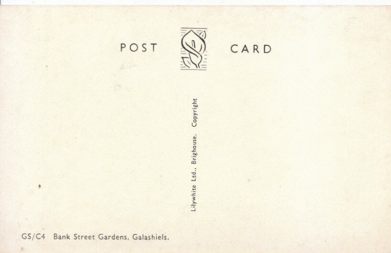 Scotland Postcard - Bank Street Gardens - Galashiels - Selkirkshire - Ref 3276A
