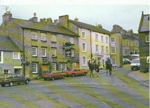 Yorkshire Postcard -  Middleham Market Square. Posted 1997 - Ref 7074A