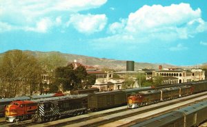 Vintage Postcard Santa Fe Railway General Motors F7 & No. 740 A GP9 California