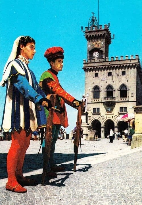 Balestrieri Pavicart San Marino Local Fashion Costume Dress Rare 1970s Postcard