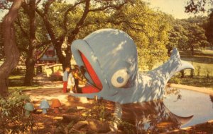 WILLIE THE BLUE WHALE Oakland Park CHILDREN'S FAIRYLAND 1950s Vintage Postcard