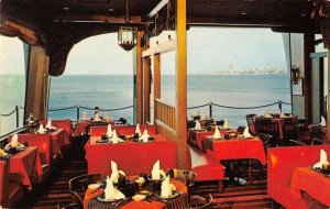 Lakewood Ohio Stouffer's Pier W Vintage Postcard AA37443