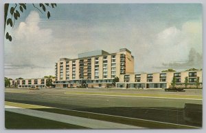 The Towers Hotel~Houston TX~Front View From Street~Petley Pub~Vintage Postcard