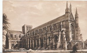 Hampshire Postcard - Winchester Cathedral - North West      ZZ3449