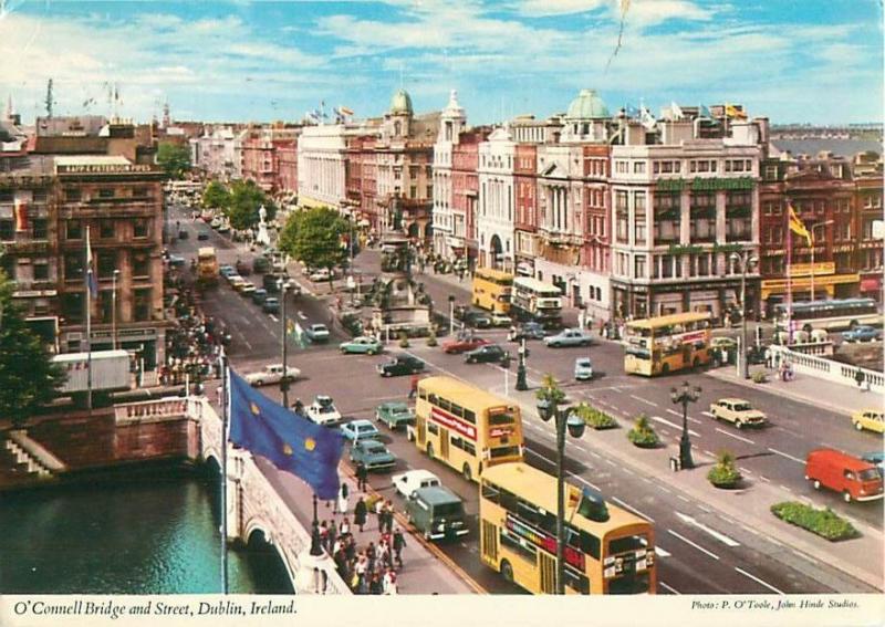 Dublin, Ireland O'Connell Bridge and Street, Old Cars 1984 Continental Postcard