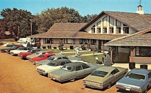 LOOKOUT POINT MO~FRIENDSHIP HOUSE~SCHOOL OF OZARKS RECEPTION CNTR-1960s POSTCARD