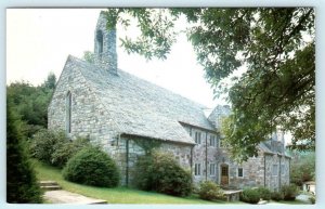 GATLINBURG, Tennessee TN ~ First UNITED METHODIST CHURCH c1960s  Postcard