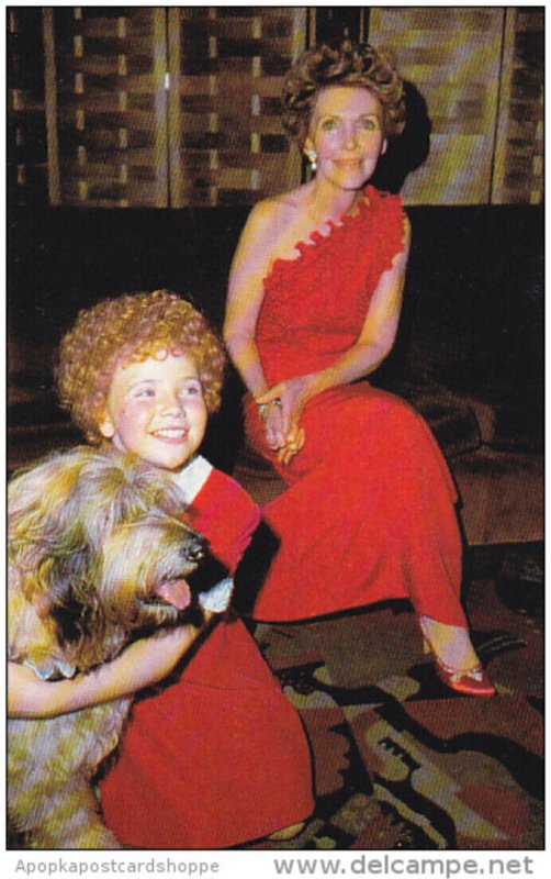 Nancy Reagan With Aileen Quinn Annie