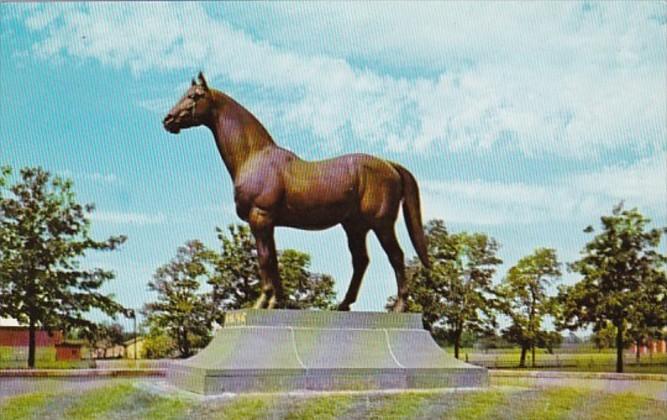 Kentucky Lexington Man O' War Statue At Faraway Farms