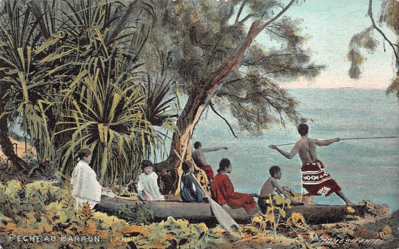 PECHE AU HARPON TAHITI FRENCH OCEANIA STAMP POSTCARD (1907)