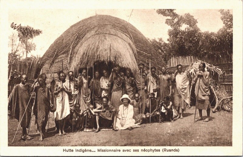 Rwanda Indigenous Missionary Hut With Its Neophytes Ruanda Postcard 09.12
