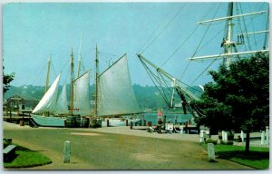 M-28420 Mystic Seaport A 19th Century Coastal Village recreated at Mystic Con...