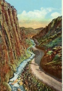 Postcard  Highway thru Cliffs to Estes Park & Rocky Mtn. National Park, CO. Q7