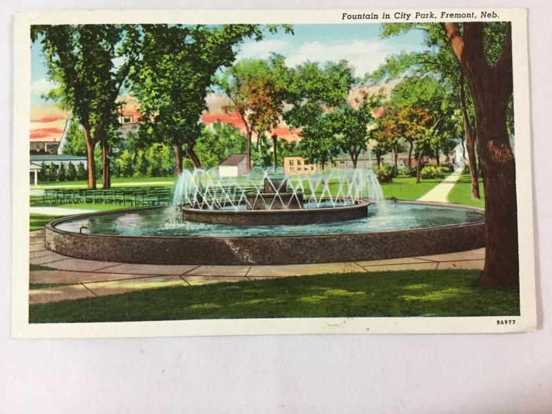 1946 City Park Fountain, Fremont, NE Postcard