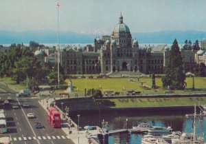 Causeway & Parliament Buildings Victoria BC Canada Canadian Postcard