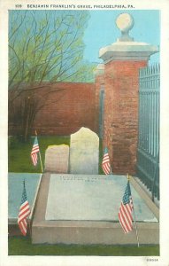 Philadelphia PA Benjamin Franklin's Grave  Linen Postcard Unused