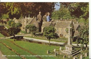 Gloucestershire Postcard - Model Village - Bourton-on-the-Water - Ref 2587A