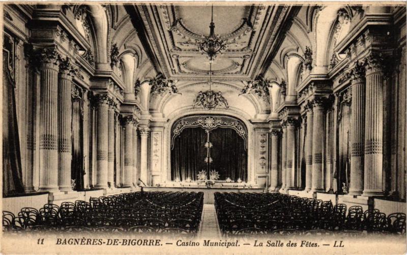 CPA BAGNERES-de-BIGORRE Casino Municipal-La Salle des Fetes (415375)