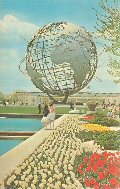 New York World's Fair Court of Peace, Flowers, Unisphere Chrome Postcard