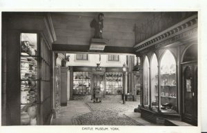 Yorkshire Postcard -  Kirkgate - Castle Museum - York - Ref TZ7338