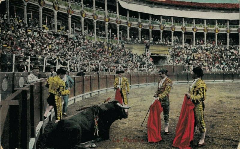 Spain - Bullfighting La Puntilla 01.79