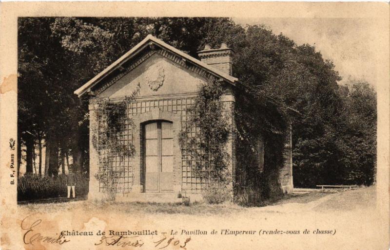 CPA Chateau de RAMBOUILLET - Le Pavillon de l'Empereur (rendez-vous.. (453007)