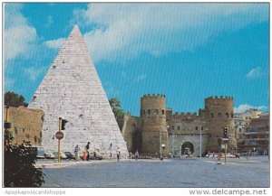 Italy Roma Rome La Piramide di Calo Cestio