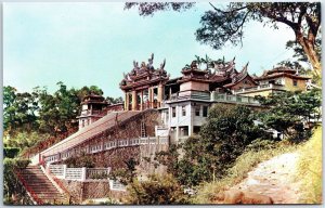 VINTAGE POSTCARD THE TAOIST CHIH-NAN TEMPLE AT MUZHA TAIPEI TAIWAN