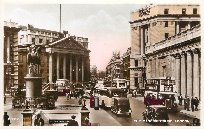 Postcard UK England London the Mansion House bus