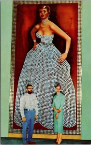 Silver Queen Virginia City NV Silver Dollars Dress Unused Postcard G90