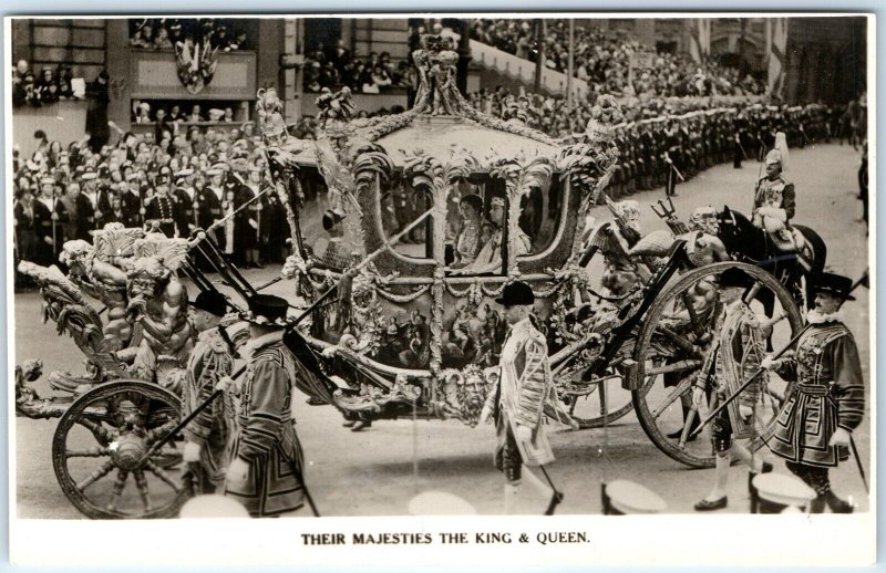 c1950s London, UK Gold State Coach Procession Royal Ceremony Crowds Streets A360