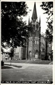 RPPC Postcard WI Fort Atkinson St. Paul's Evangelical Lutheran Church 1950s S73