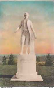 ASH LAWN , Virginia , 00-10s ; Statue of President James Monroe