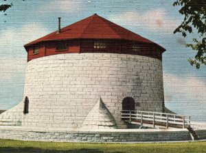 1930s KINGSTON ONTARIO CANADA MacDONALD PARK MURNEY TOWER POSTCARD 43-130