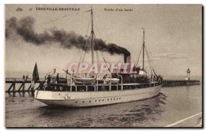 Deauville -Trouville - Exit d & # 39un Yacht - Old Postcard