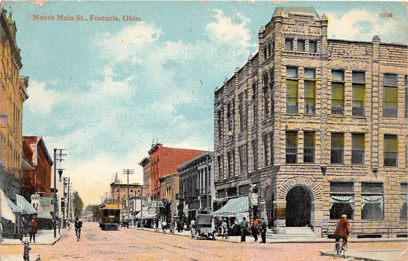 J37/ Fostoria Ohio Postcard c1910 North Main Street Trolley Stores 265