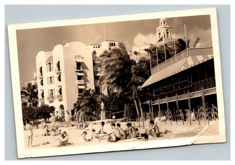 Vintage 1930's RPPC Postcard Beach Goers Mid Century Architecture